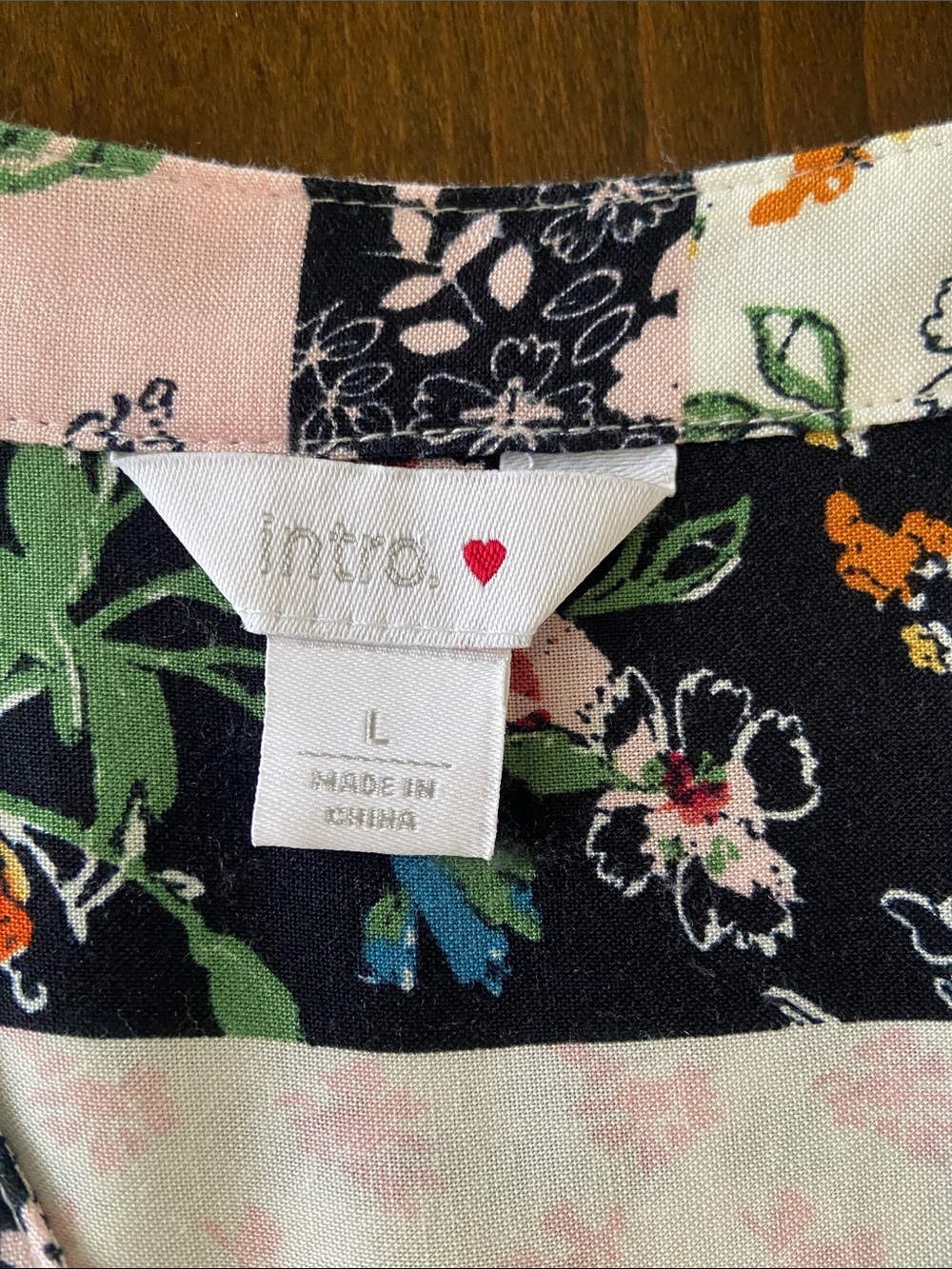 intro. Black Stripe w/ Floral Patchwork Button-down Shirt, size L. NWOT - Picture 7 of 16
